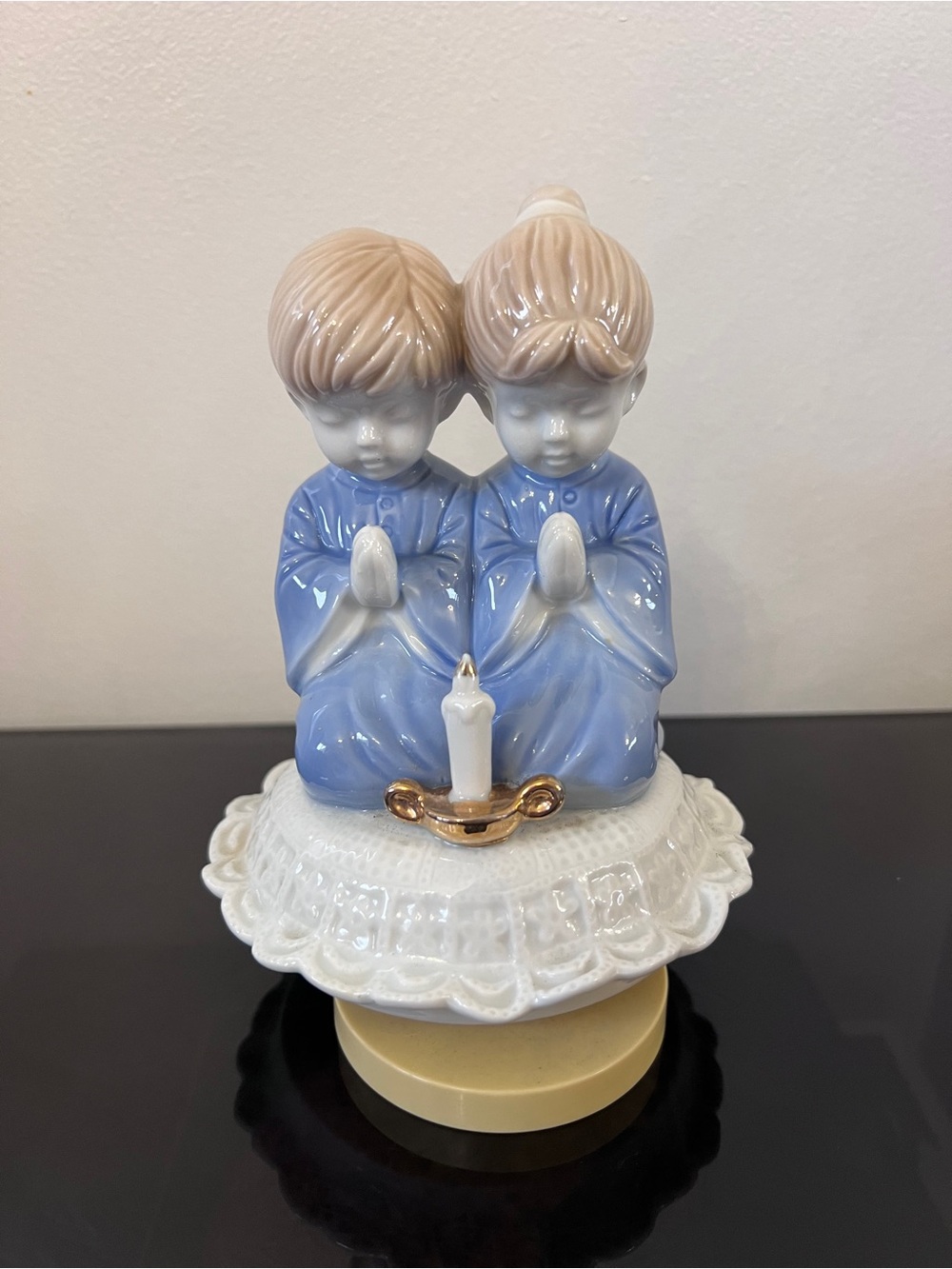 Vintage Porcelain Music Box Girl and Boy in Prayer - Made in Japan